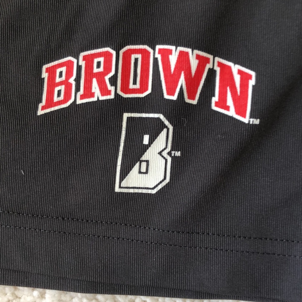 Brown University Men’s 2 XL Under Armour Shorts - Picture 3 of 16